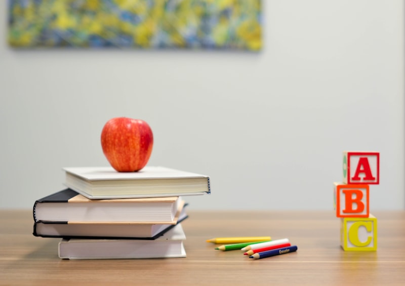 Children learning together in a supportive classroom environment